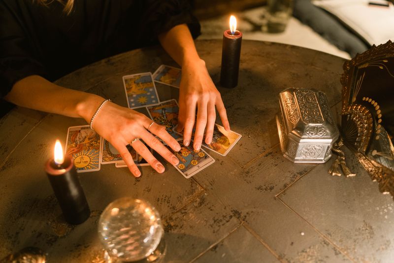 Tarot dobrobytu — karty tarota i sukces finansowy